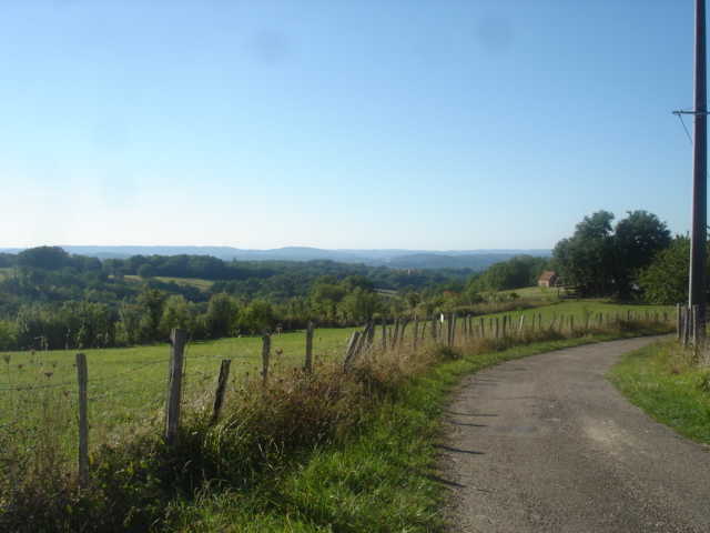 Point de vue depuis Le Bas en direction de Nozac.