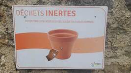 Panneau pour les déchets inertes